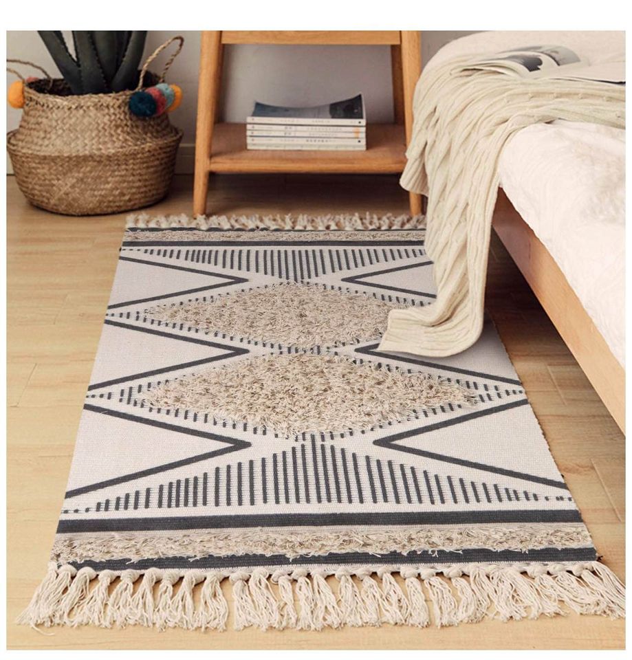 KIMODE Tufted Cotton Area Rug 2' x 4.4' Diamond Fringe