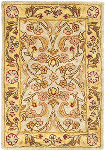 Safavieh Classic Collection CL324A Handmade Traditional Oriental Light Green and Gold Wool Area Rug