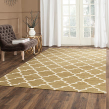 Safavieh Dhurries Collection DHU115A Hand Woven Green and Ivory Premium Wool Area Rug