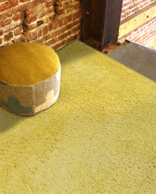 AMER Illustrations 6 synthetic-rugs, 7'6" x 9'6", Yellow